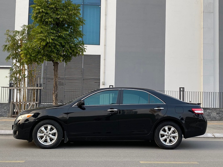 Toyota Camry 2011 ăn ít xăng hơn  Báo Dân trí